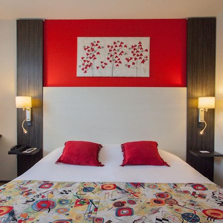 The Originals Boutique, Hotel Le Pillebois, Bourg-En-Bresse Nord Malafretaz Bagian luar foto