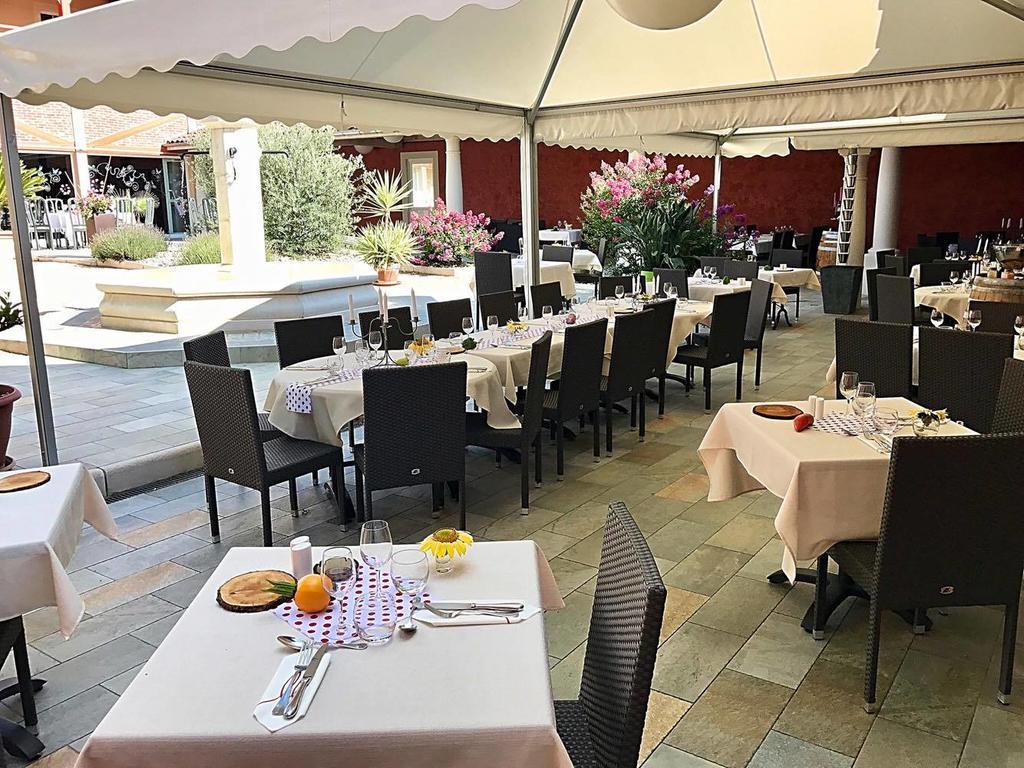 The Originals Boutique, Hotel Le Pillebois, Bourg-En-Bresse Nord Malafretaz Bagian luar foto