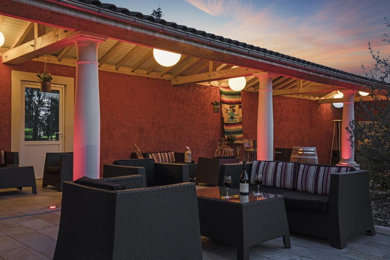 The Originals Boutique, Hotel Le Pillebois, Bourg-En-Bresse Nord Malafretaz Bagian luar foto