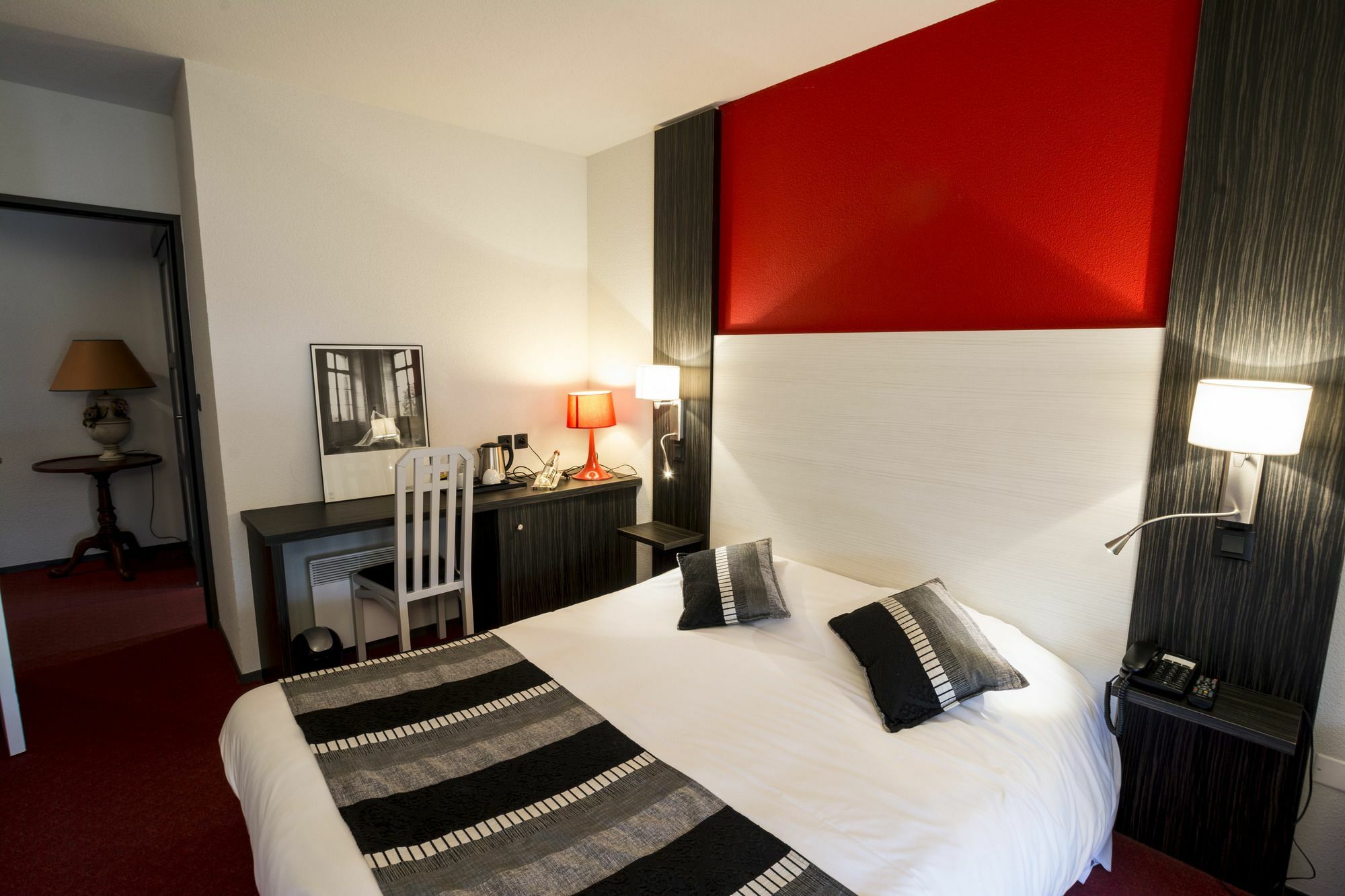 The Originals Boutique, Hotel Le Pillebois, Bourg-En-Bresse Nord Malafretaz Bagian luar foto